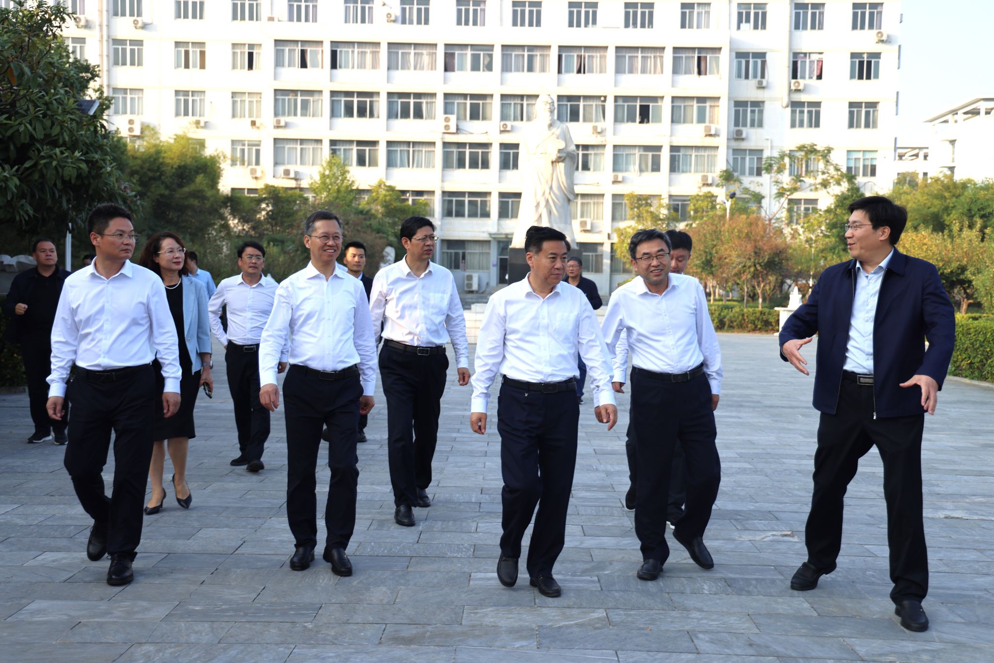 南陽市委書記王智慧來校調(diào)研